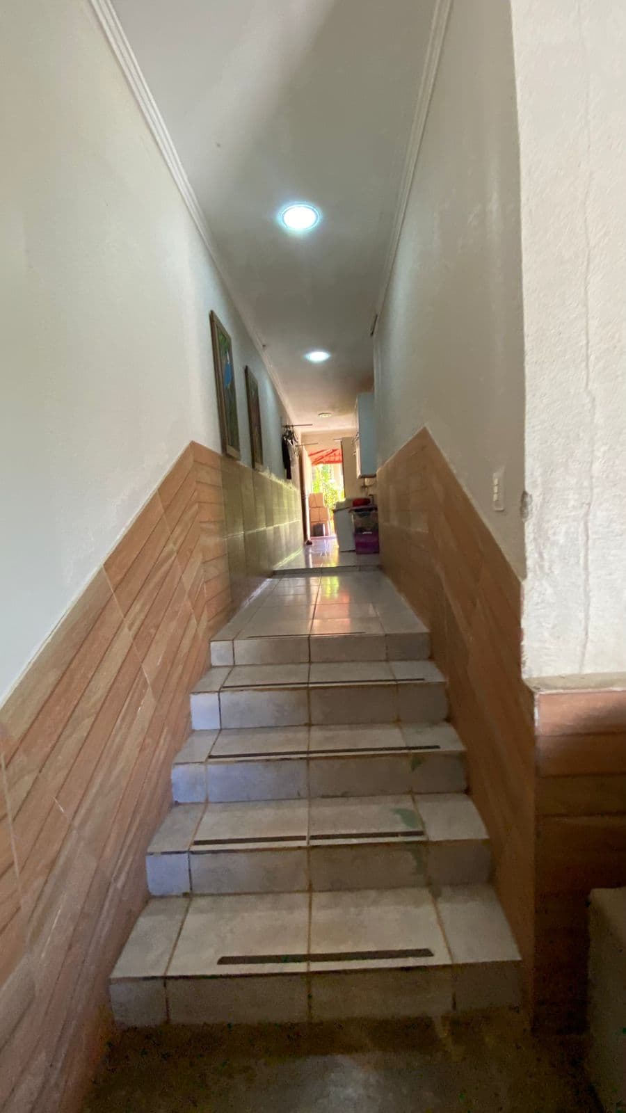 Casa Cond Fechado 3 Quartos uma suíte, cond com bosque privativo Completo armários com lazer Goiânia- Go
