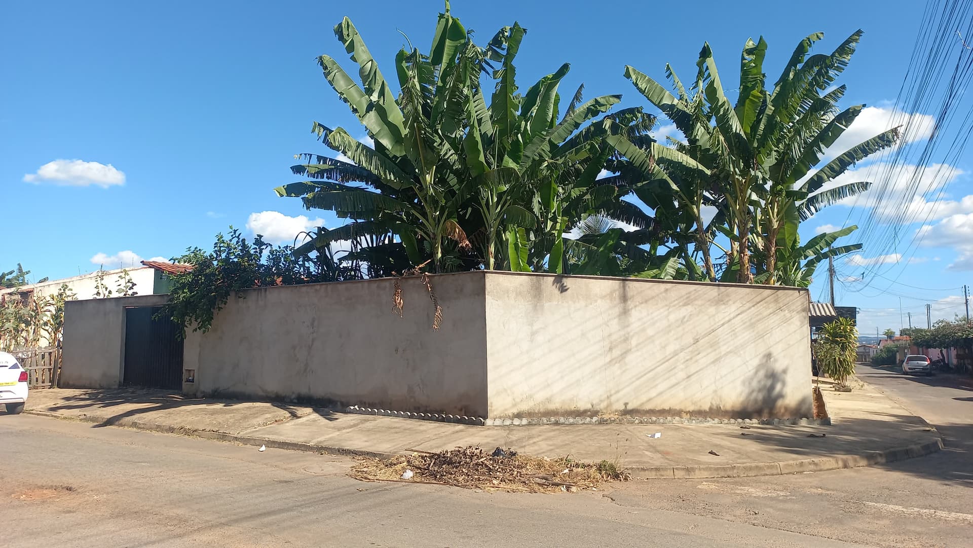 Casa com Amplo Terreno + Renda Extra - Real Grandeza 2° Etapa