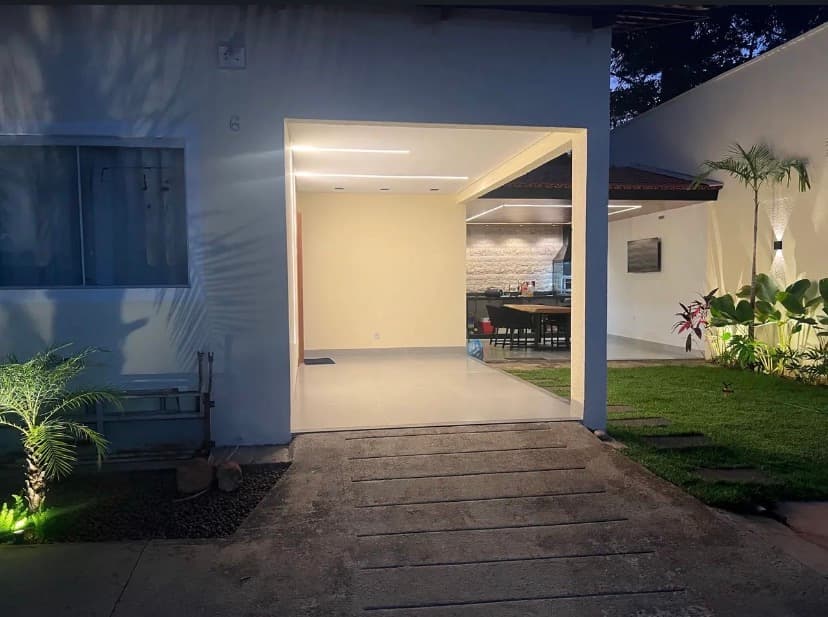Casa térrea de condomínio 3/4 em Senador Canedo