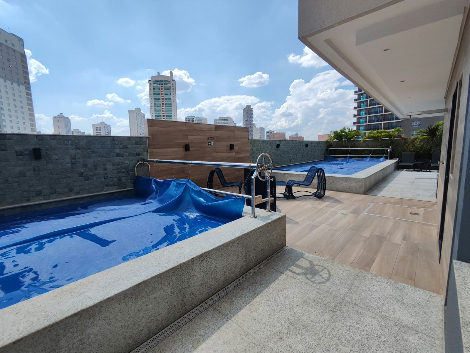 Apartamento 120m² 3 suítes plenas, marcenaria completa no Marista