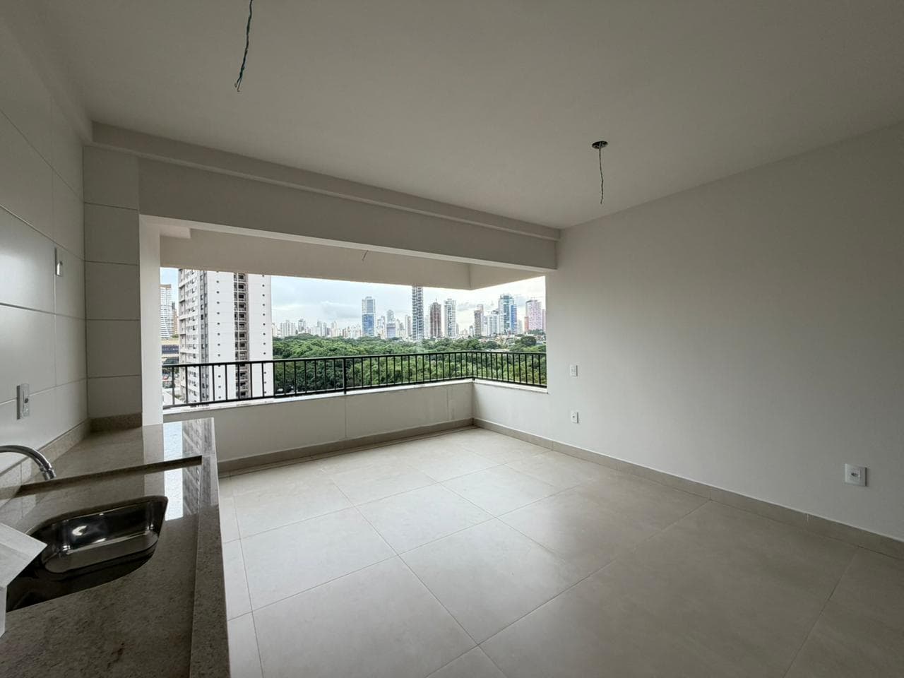 Apartamento com Vista para o Parque Areião, 2 Quartos uma suite 75m² Andar Alto, Novo Goiania Goias