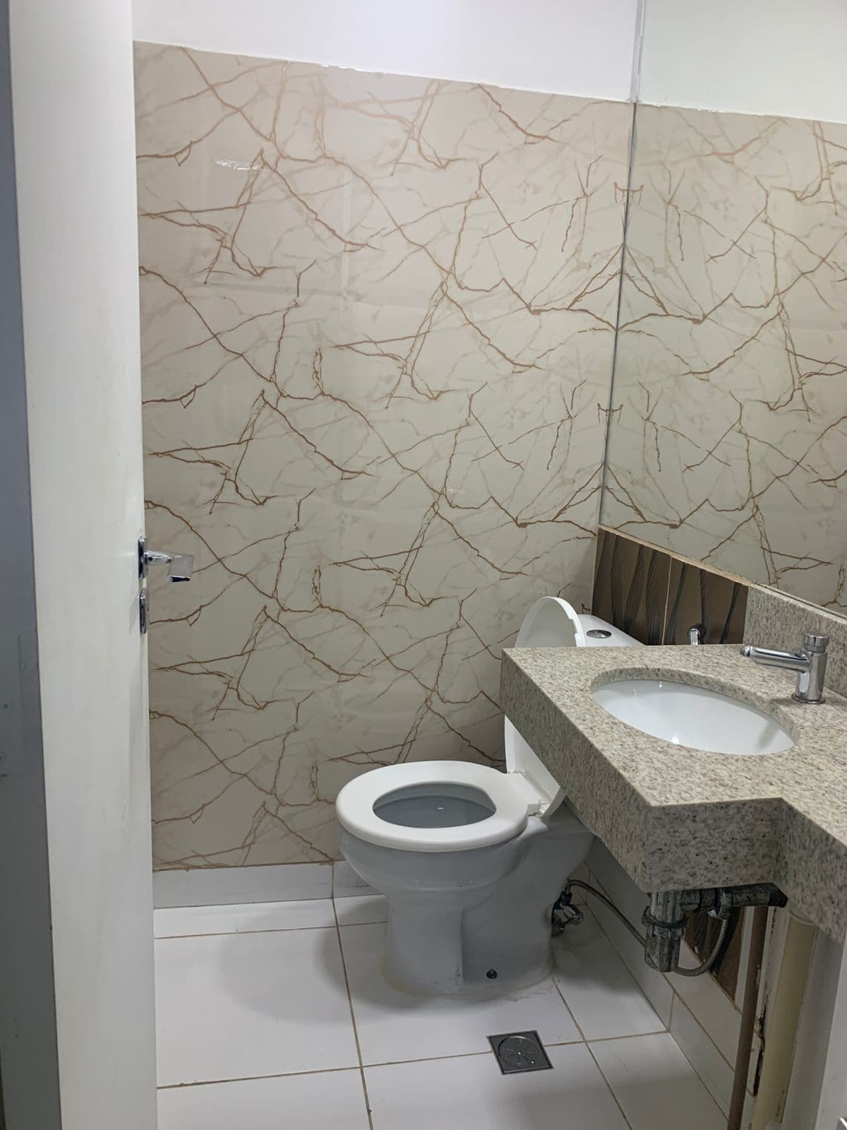 Sala 55 m2 Ed Metropolitan Tokyo Jardim Goiás
