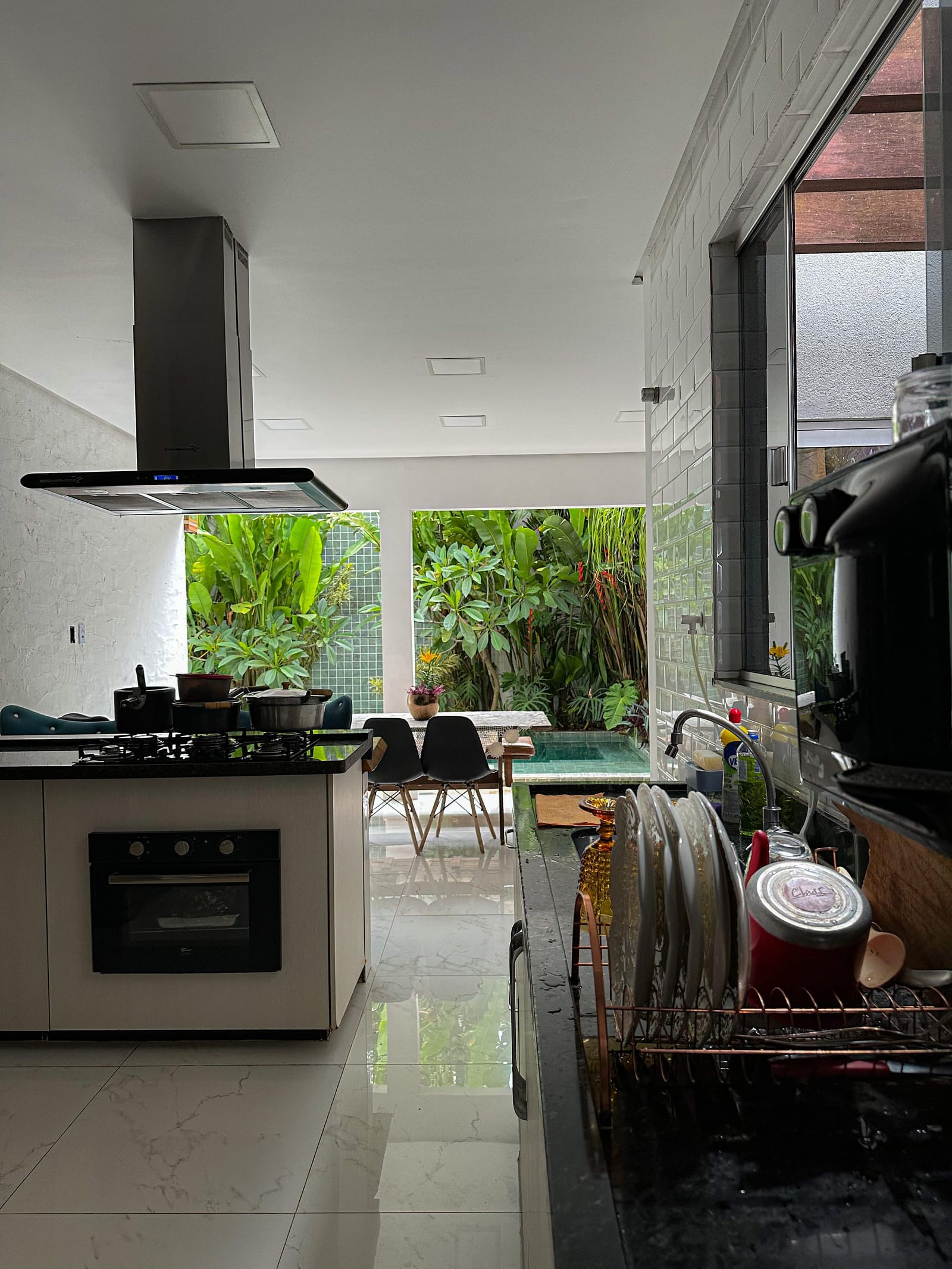 Casa sozinha no lote em excelente configuração, há poucos passos do Atacadão Dia a Dia!