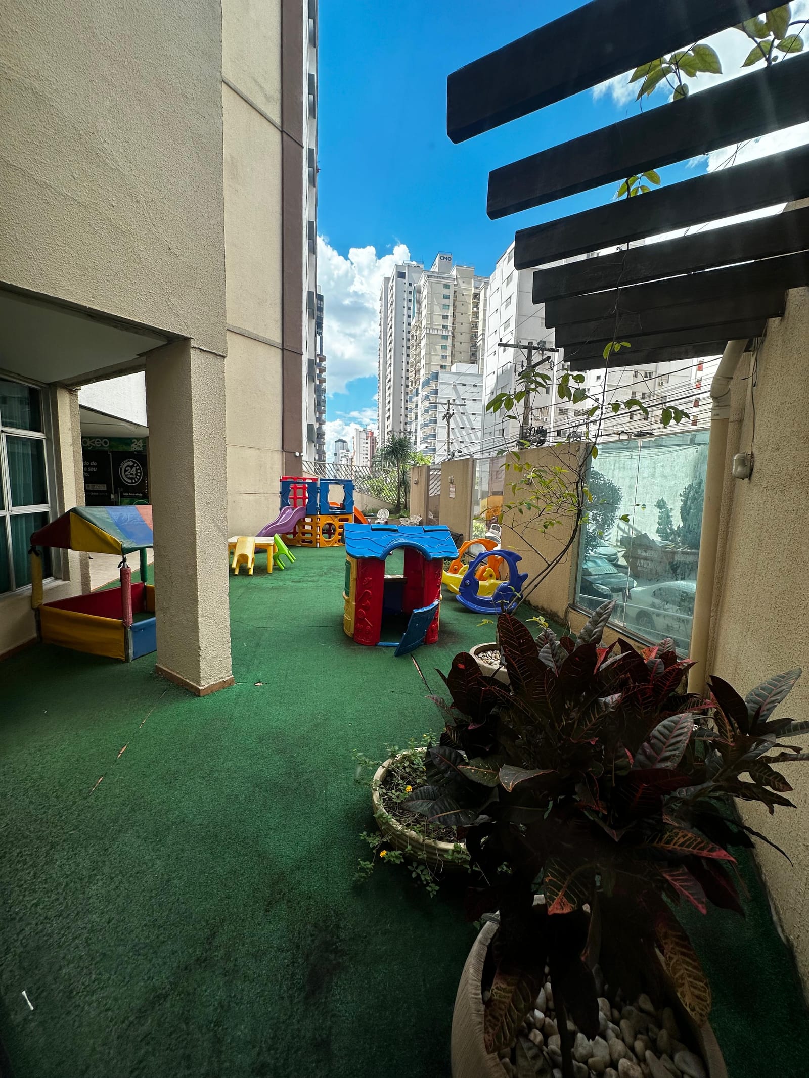 Apartamento no setor Bueno na rua T-37 Aceita locação por temporada - Airbnb Condomínio Zolder