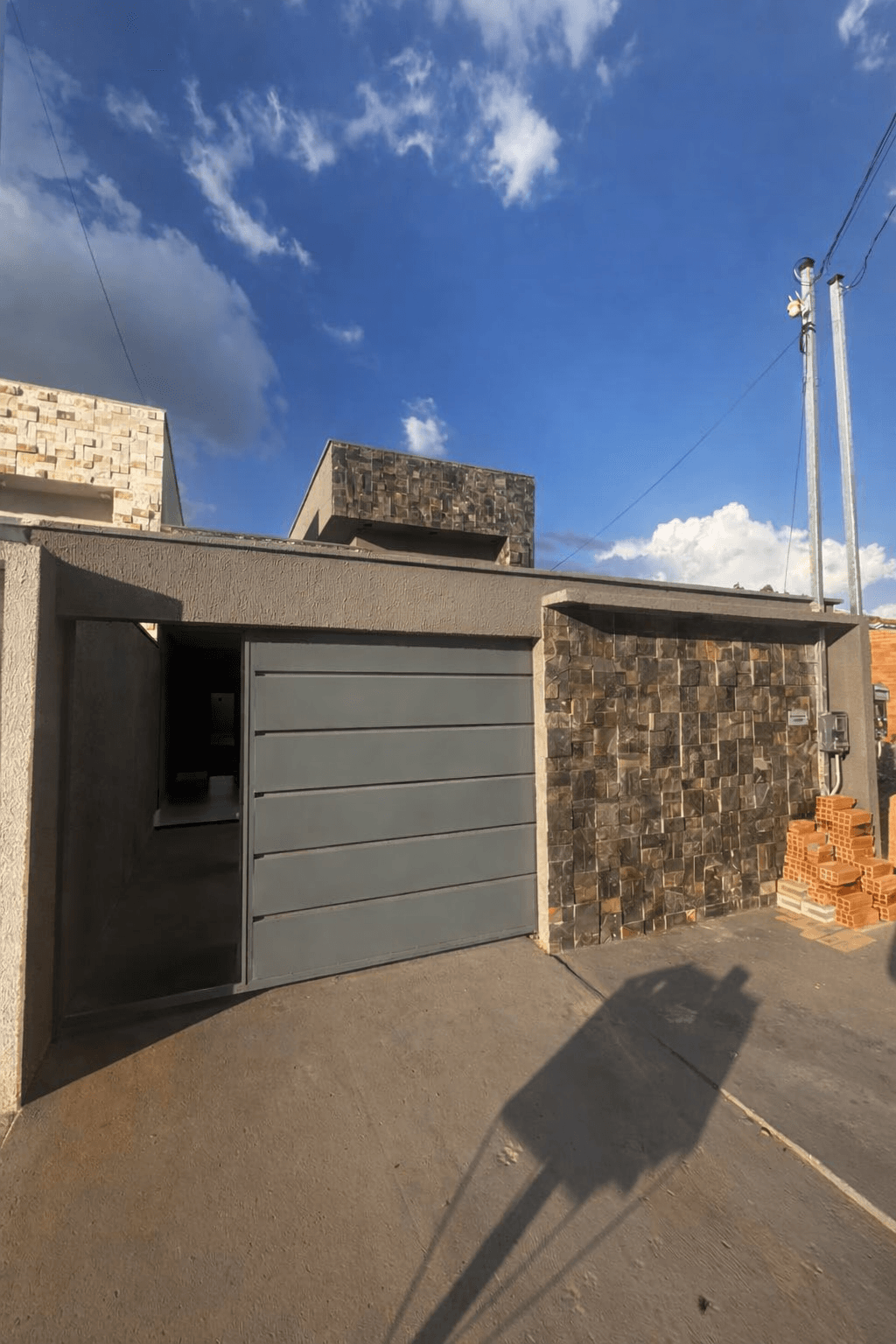 Casa Térrea 2 Quartos c/ Suíte – Garavelo Sul 2 – Hidrolândia – Área Gourmet