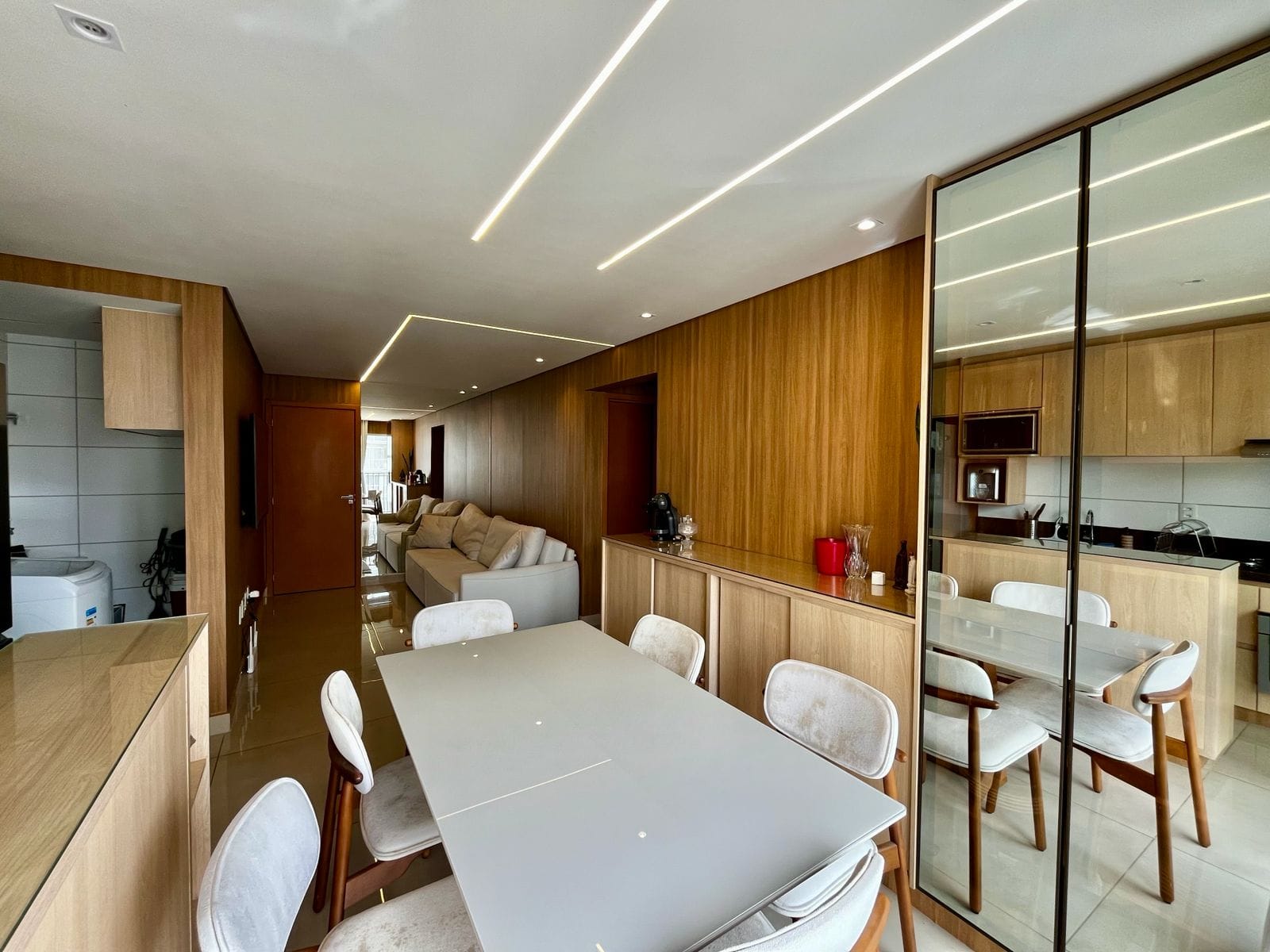 APARTAMENTO À VENDA NO SETOR BUENO