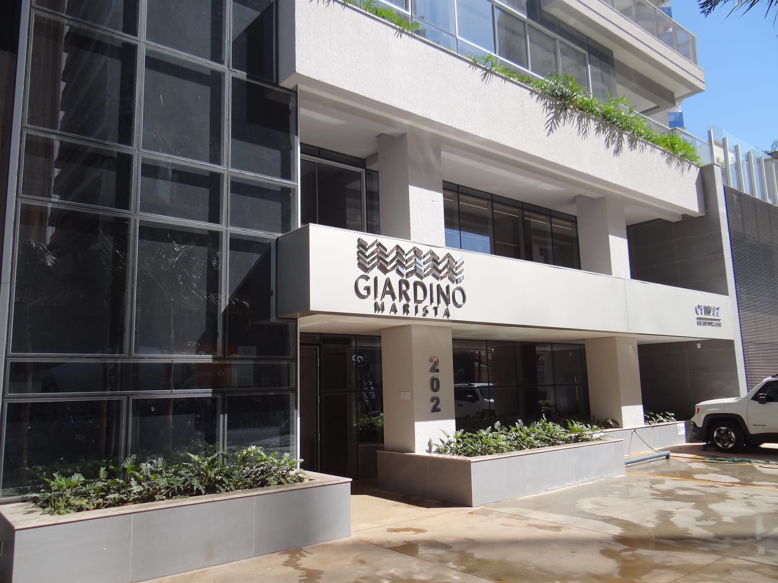 Apartamento alto padrão, mobiliado, no Giardino Marista, com 3 dormitórios para alugar, 299 m² - Setor Marista - Goiânia/GO
