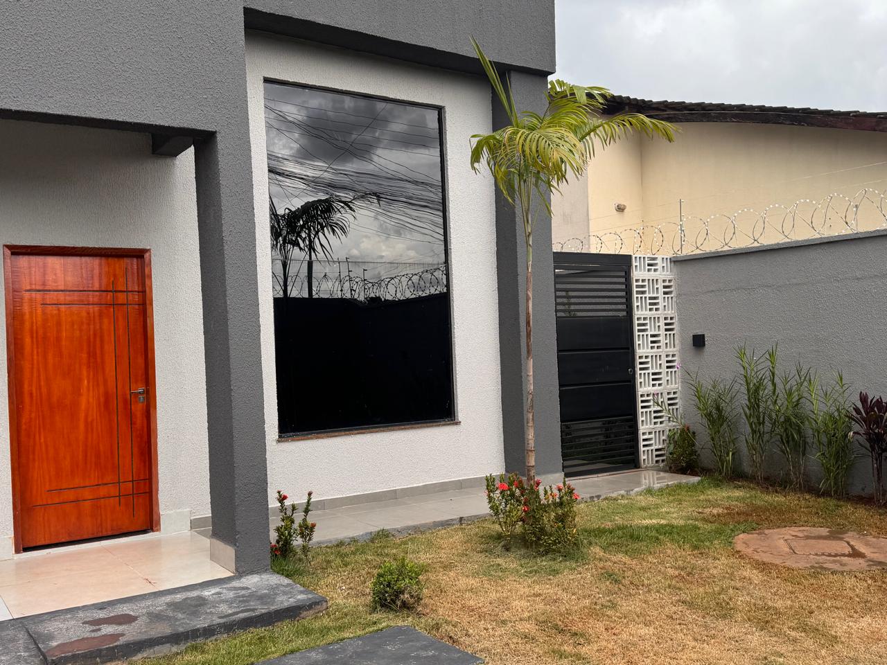 LINDA CASA NO SETOR MONTE AZUL - SENADOR CANEDO