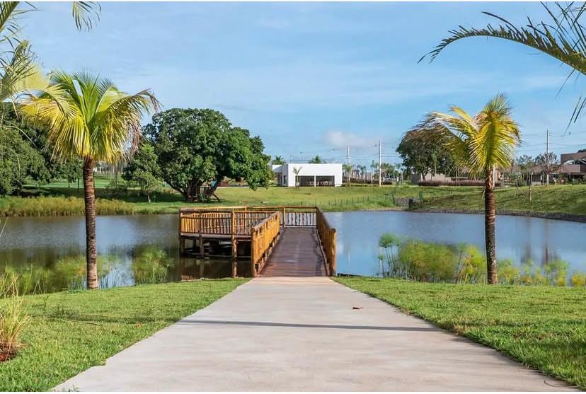 PARQVILLE QUARESMEIRA