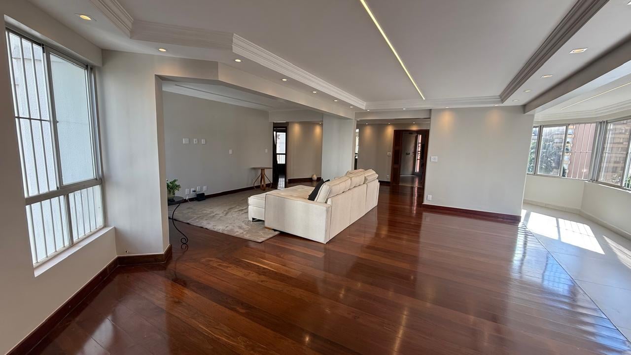 APARTAMENTO BIARRITZ BUENO