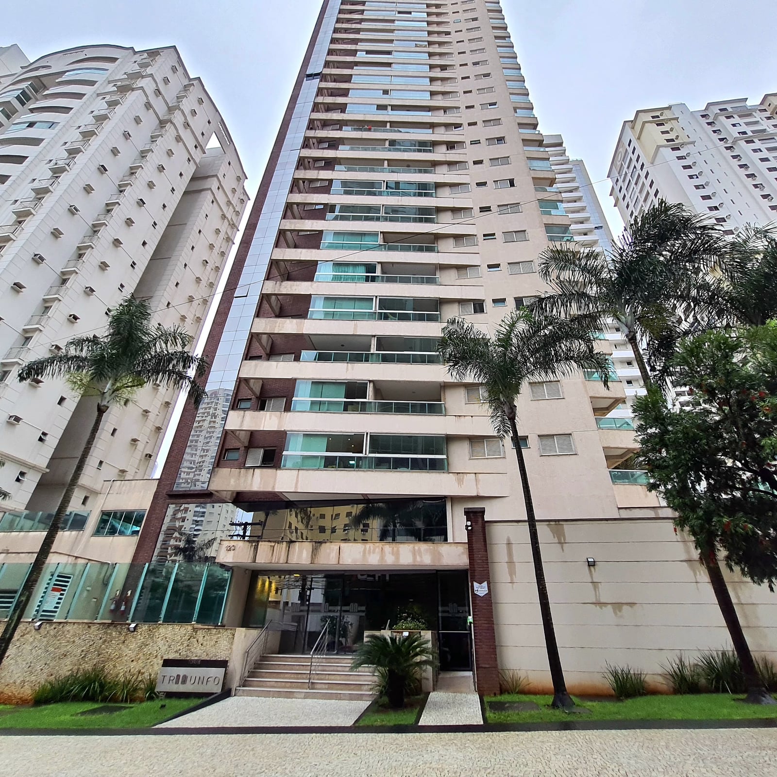 Apartamento sofisticado no Alto da Glória | 98m² | 4 quartos com home office.