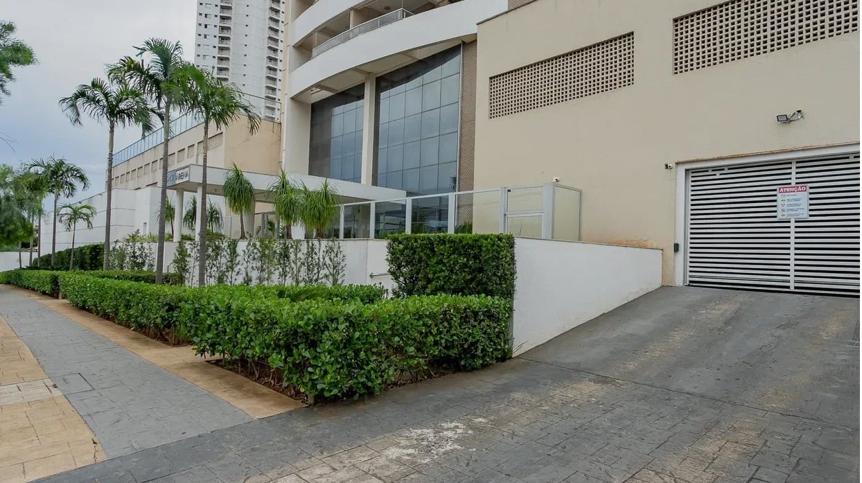 Apt Jd. Goiás- Excelente localização