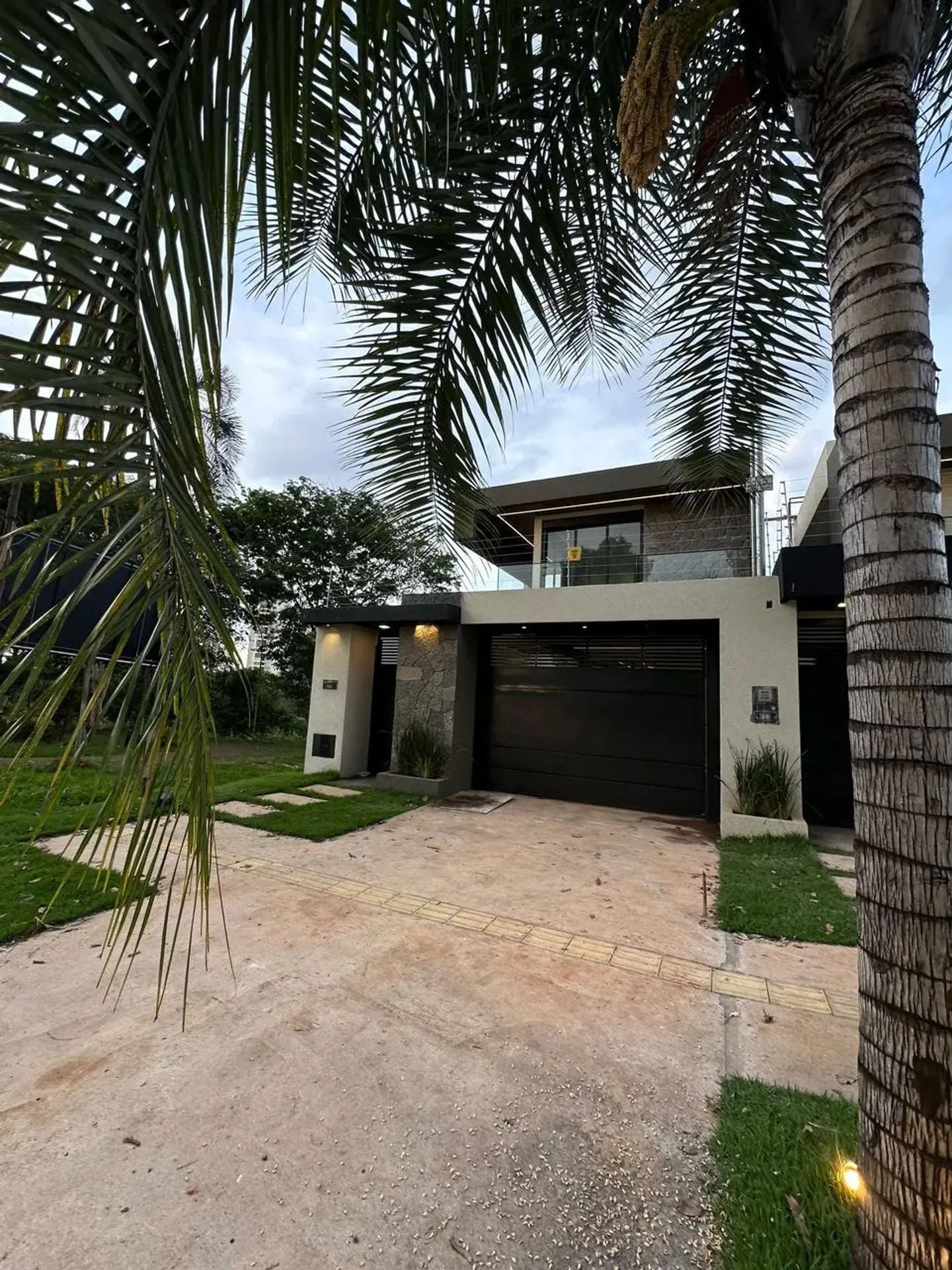 Sobrado 4 suítes - Jardim Atlântico Parque Cascavel