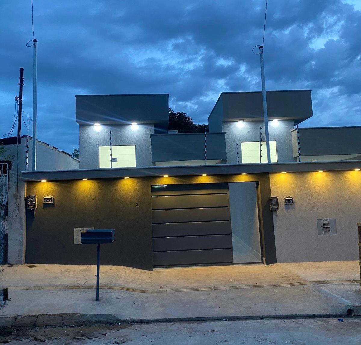 Casa no Jardim Itaipu pronta pra morar 3 quartos Sendo uma suíte