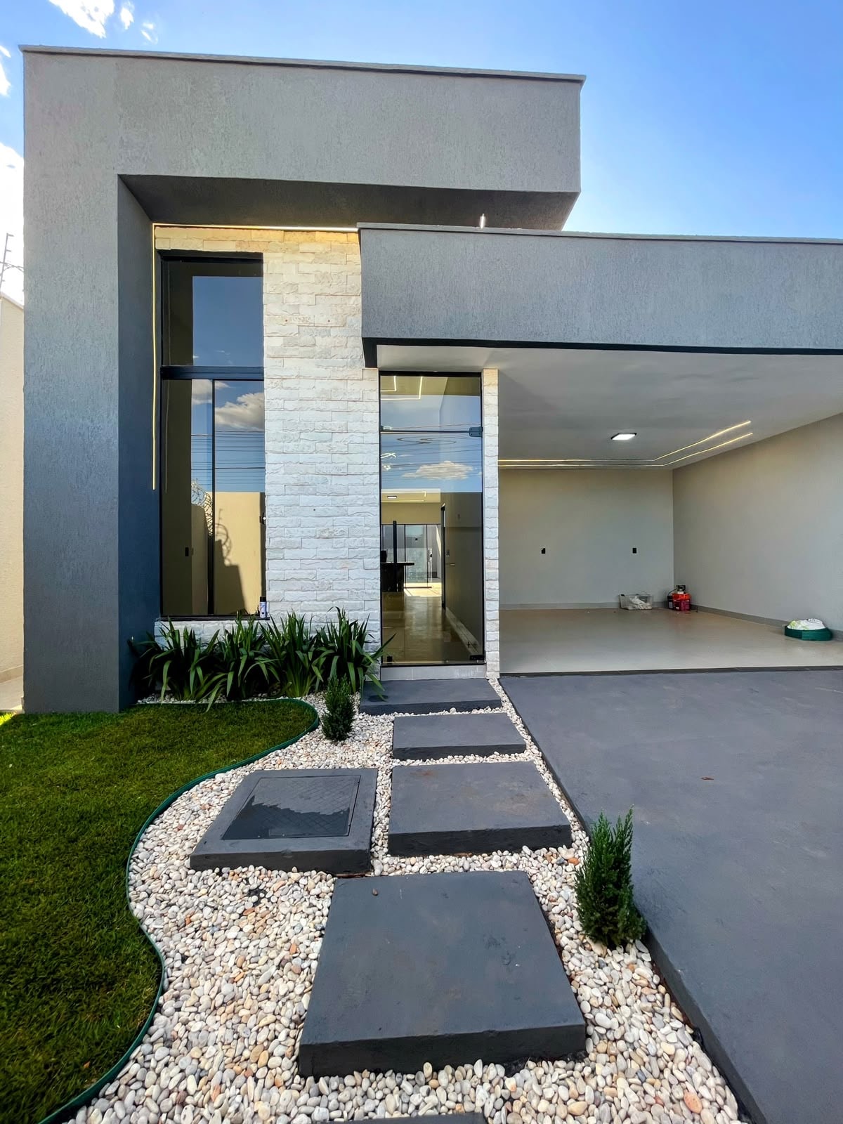 Casa 3/4 no recanto das Minas Gerais