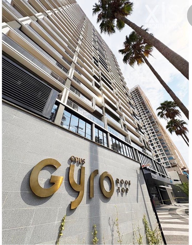 Flat no Opus Gyro Rooftop