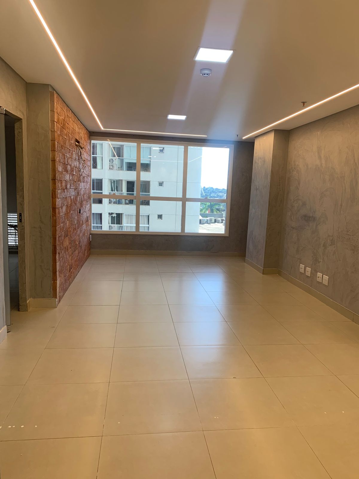 Sala 55 m2 Ed Metropolitan Tokyo Jardim Goiás