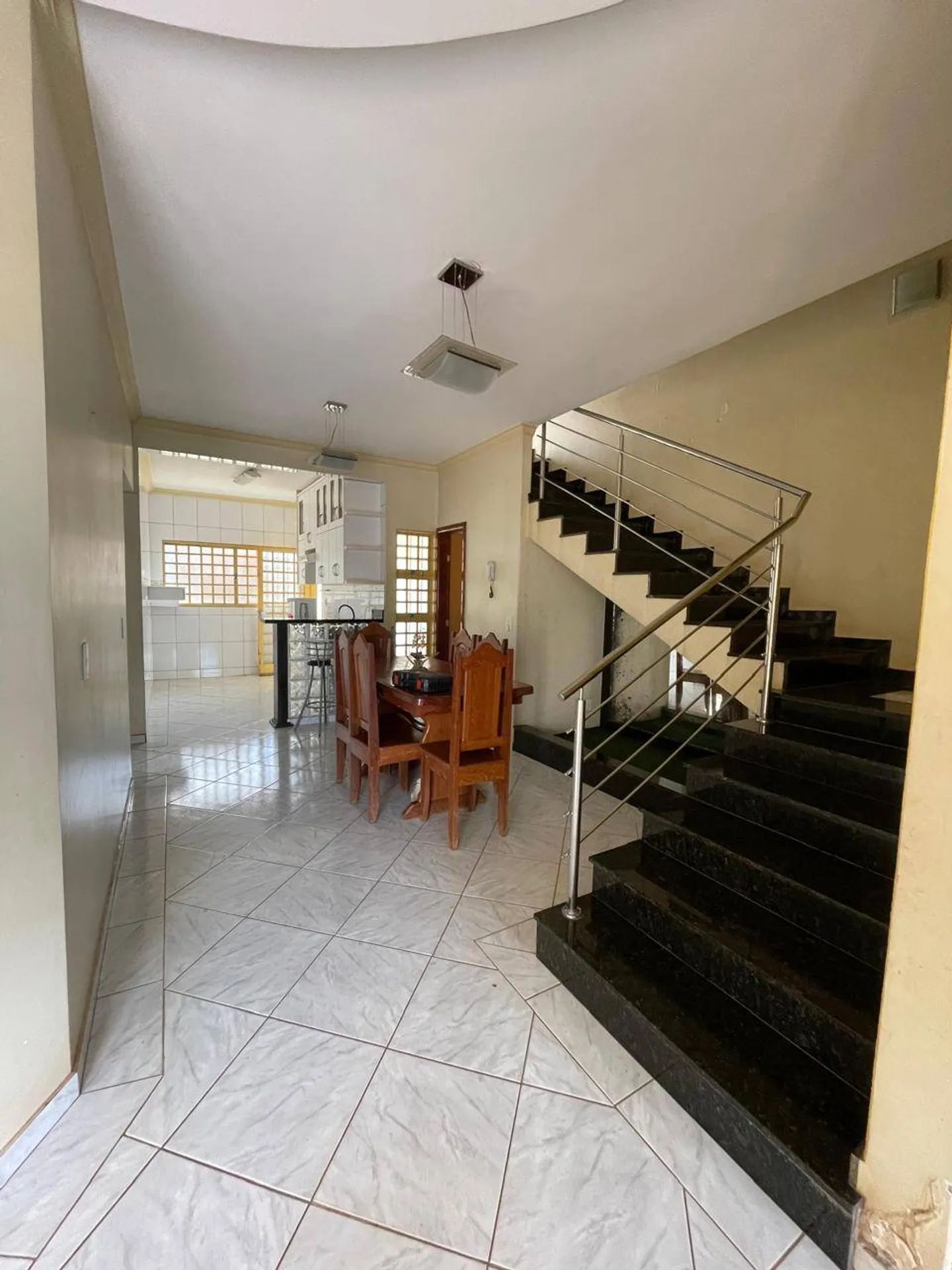 Casa Sobrado no Jardim Santa Cecília – Goiânia/GO