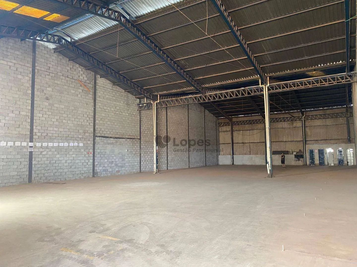 Galpão para alugar, 750 m² - Parque Karajá - Aparecida de Goiânia/GO