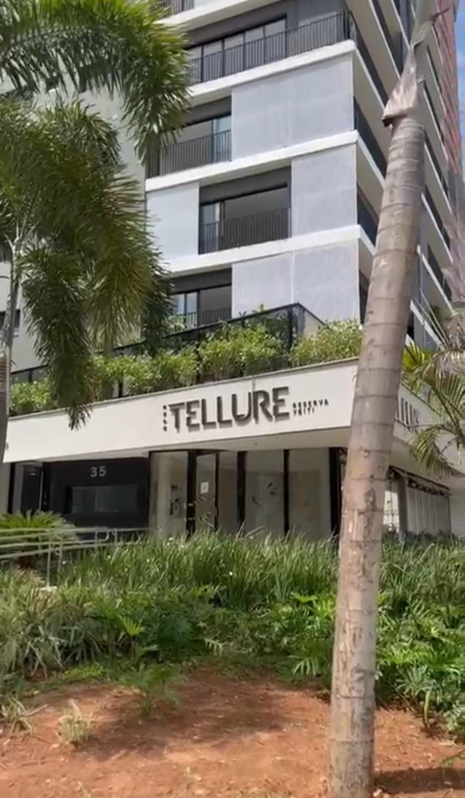 📍 Apartamento de alto padrão – 17º andar (Apto 1702) 🌅 Sol da manhã | Vista definitiva