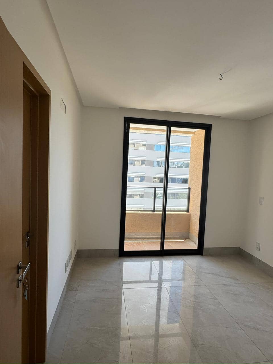 Apartamento no Jardim Goiás Residencial Infinit Flamboyant Residence 4 suítes 4 suite hidromassagem e duas cubas