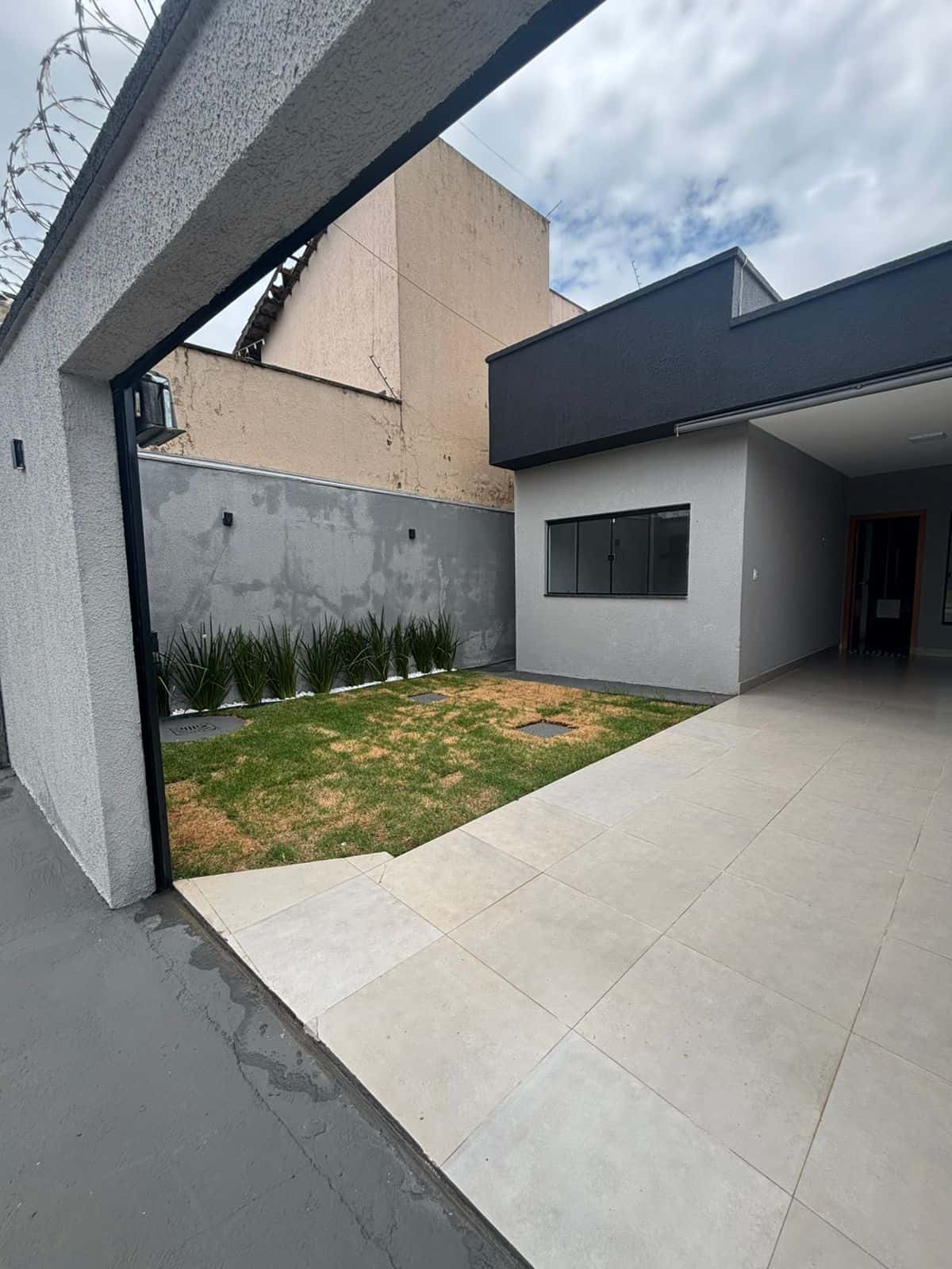 CASA 2 QUARTOS PQ. PAINEIRAS