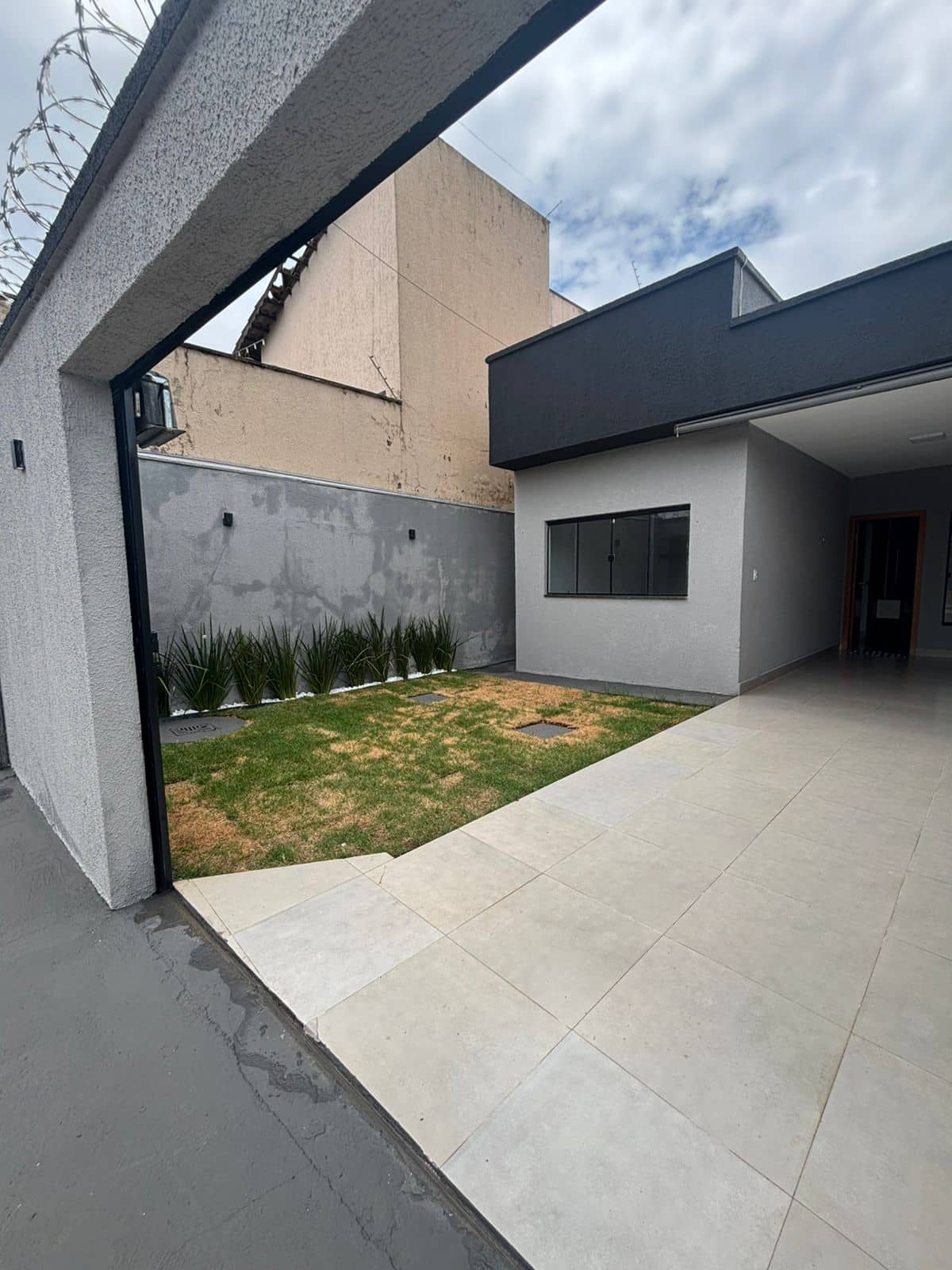 CASA 2 QUARTOS PQ. PAINEIRAS