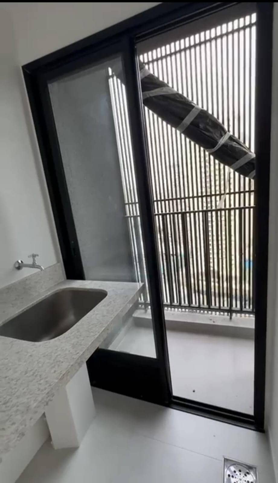 📍 Apartamento de alto padrão – 17º andar (Apto 1702) 🌅 Sol da manhã | Vista definitiva