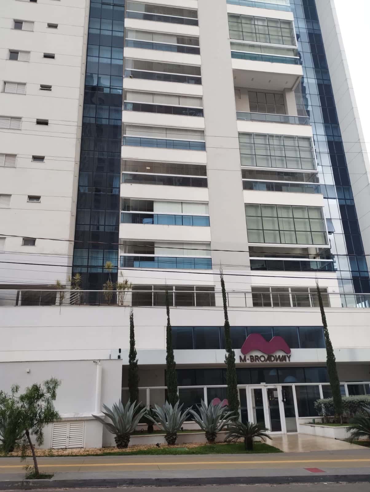 Excelente opção para quem busca exclusividade em frente a Praça das Artes!