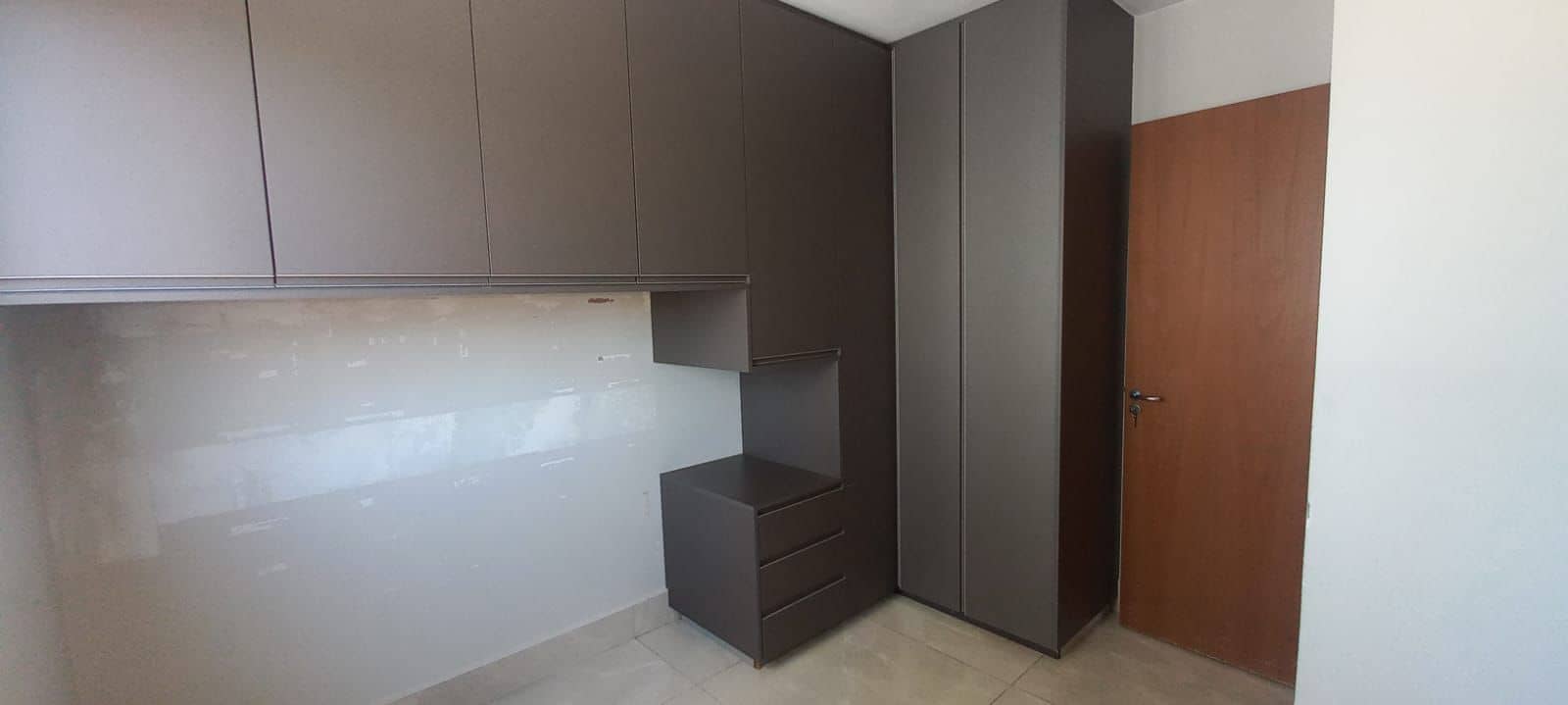 Apartamento no Parque Amazônia, Goiânia De 3 quartos sendo 1 suite ( 79.87m², ) 2 vagas de garagem