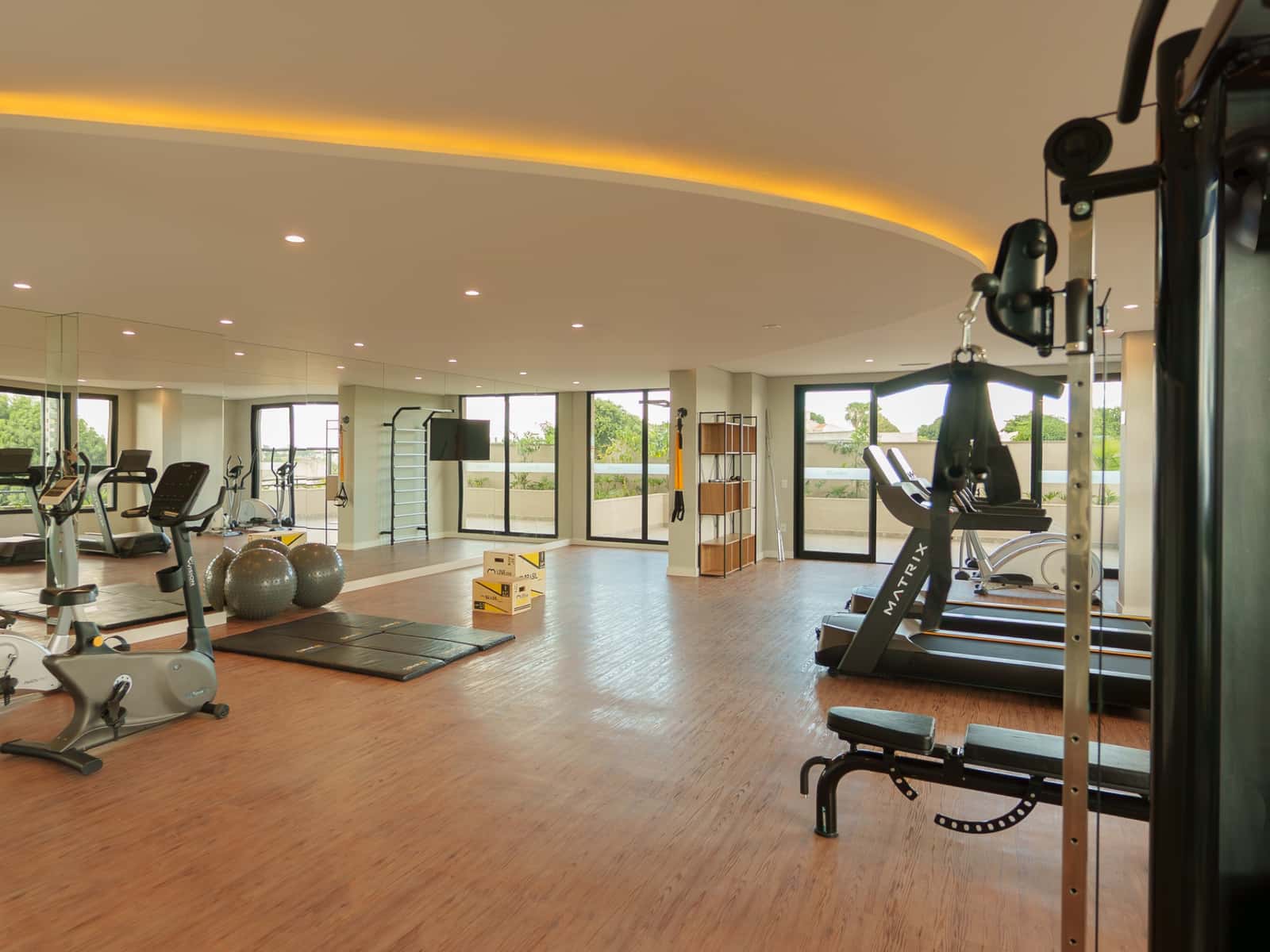 Oportunidade sendo 3 Quartos frente ao Parque Serrinha