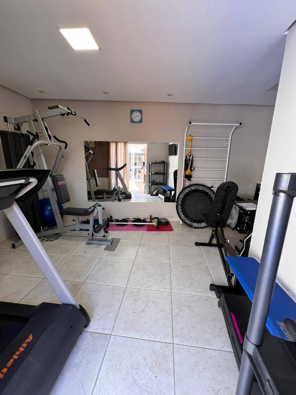 Vende - Sobrado - no setor Jaó