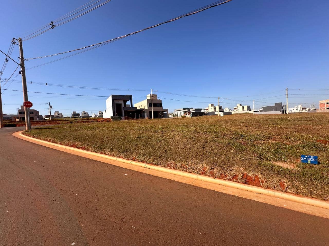 LOTE DE 409M² NO JARDIM PARMA - SENADOR CANEDO