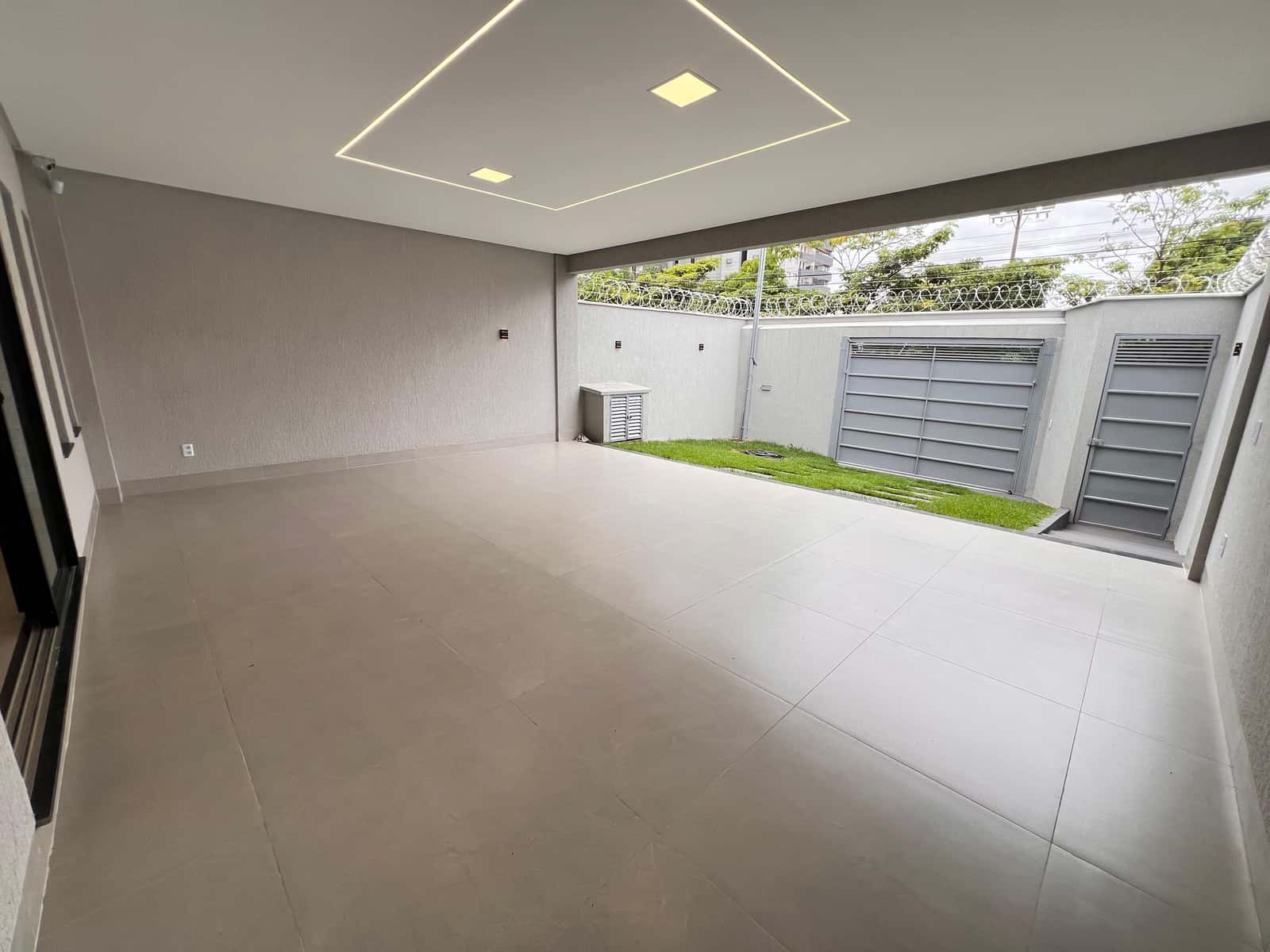 Casa NOVA 3qts 200m do Parque Cascavel