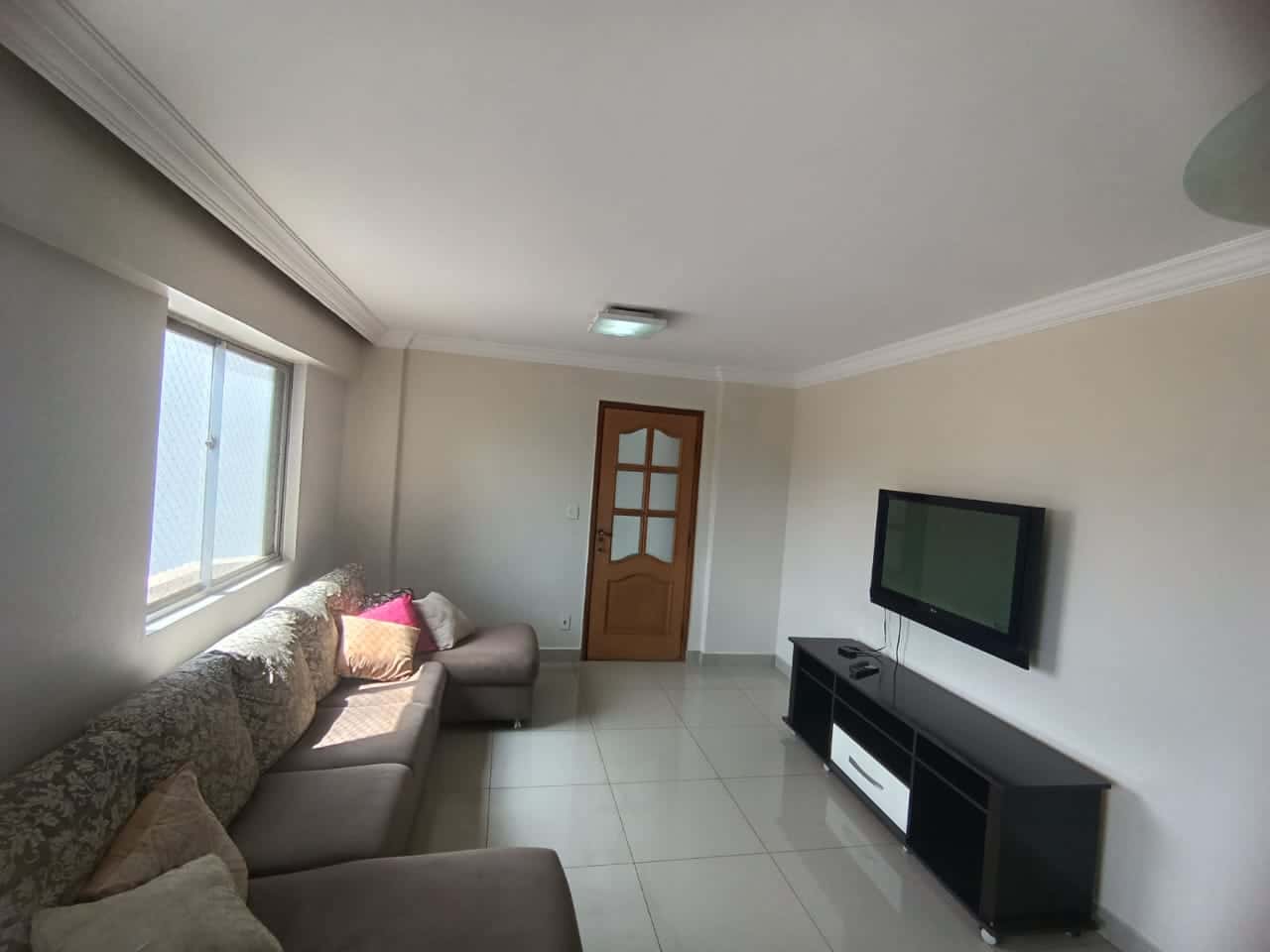 Apartamento com 3 dormitórios para alugar, 112 m² - Residencial Santos Dumond - Setor Aeroporto - Goiânia/GO
