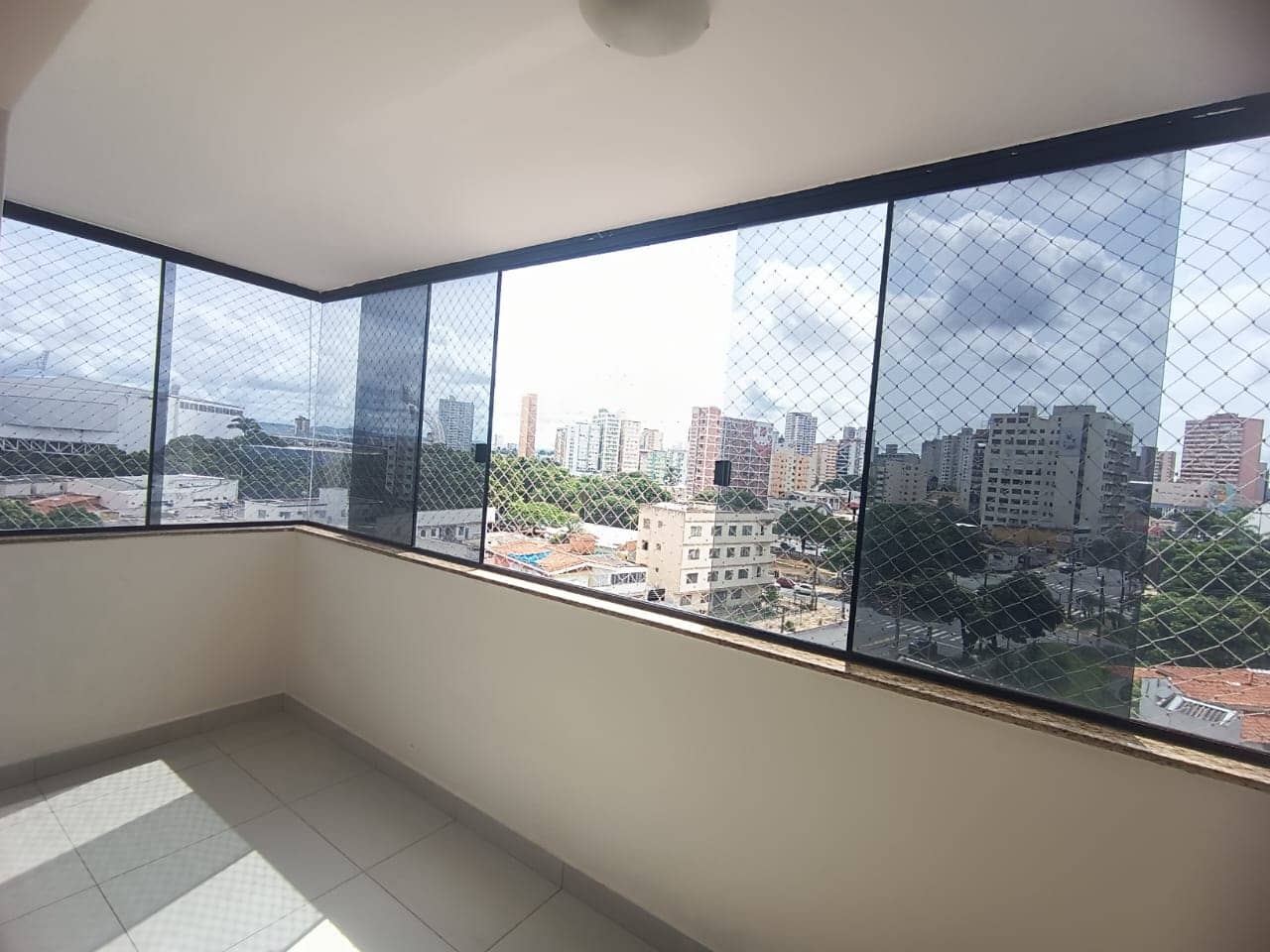 Apartamento com 3 dormitórios para alugar, 112 m² - Residencial Santos Dumond - Setor Aeroporto - Goiânia/GO
