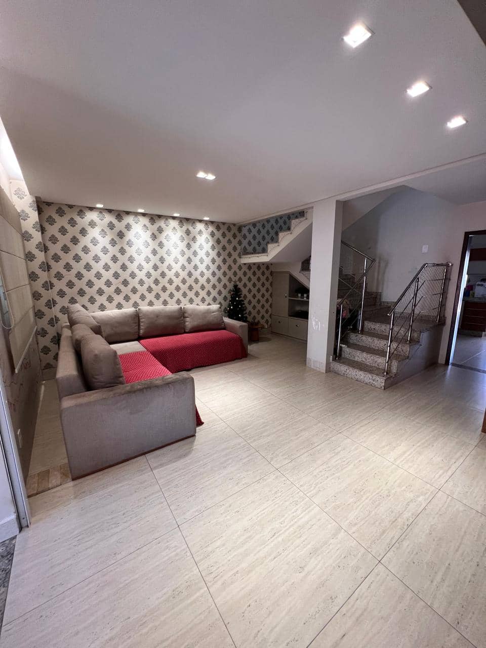 Vende - Sobrado - no setor Jaó