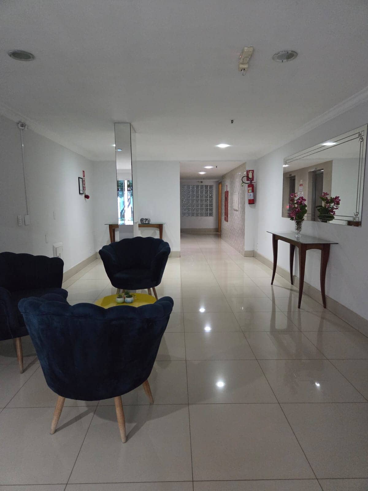 Vendo apartamento Edifício Columbia