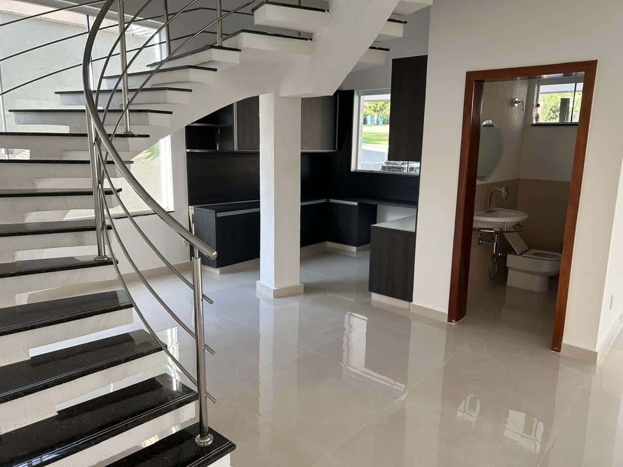 Sobrado 4 suítes - Jardins Paris - 367m² - Goiânia