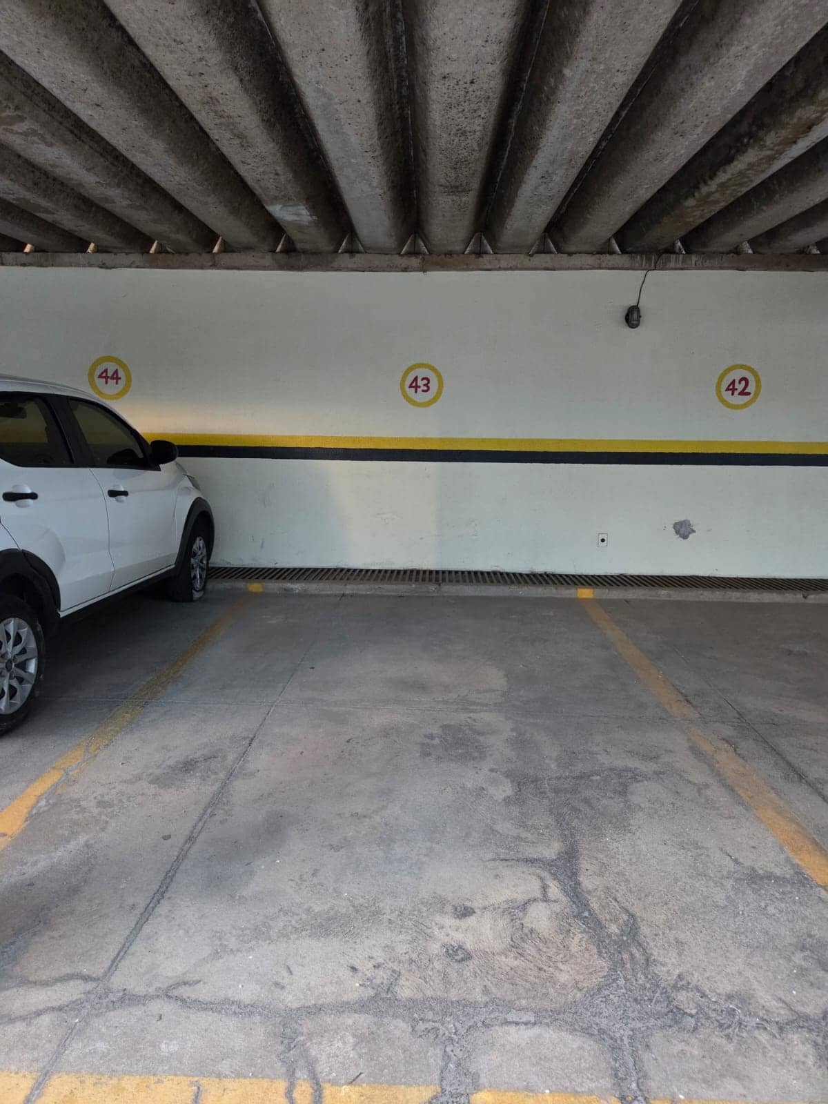 Vendo apartamento Edifício Columbia