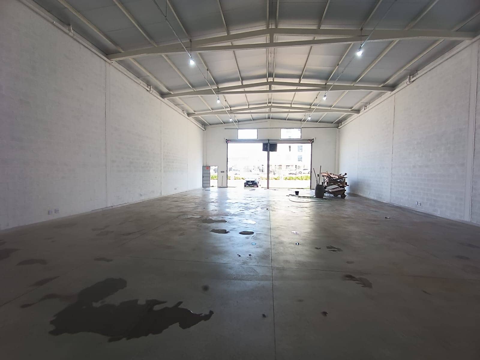 Galpão para alugar, 312 m² - Parque Oeste Industrial - Goiânia/GO