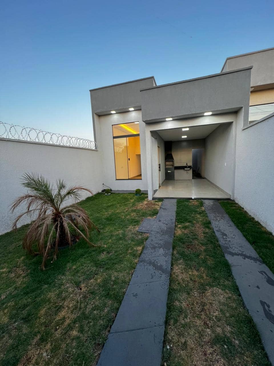 Casa 3 Quartos com Suíte e Churrasqueira no Jardim Himalaia – Aceita Financiamento