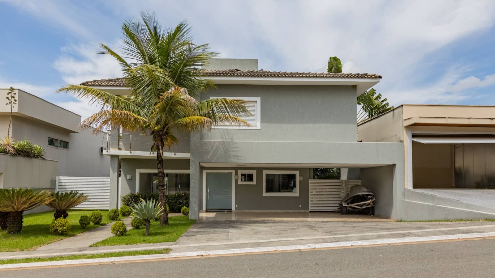 Sobrado 4 suítes - Jardins Paris - 367m² - Goiânia