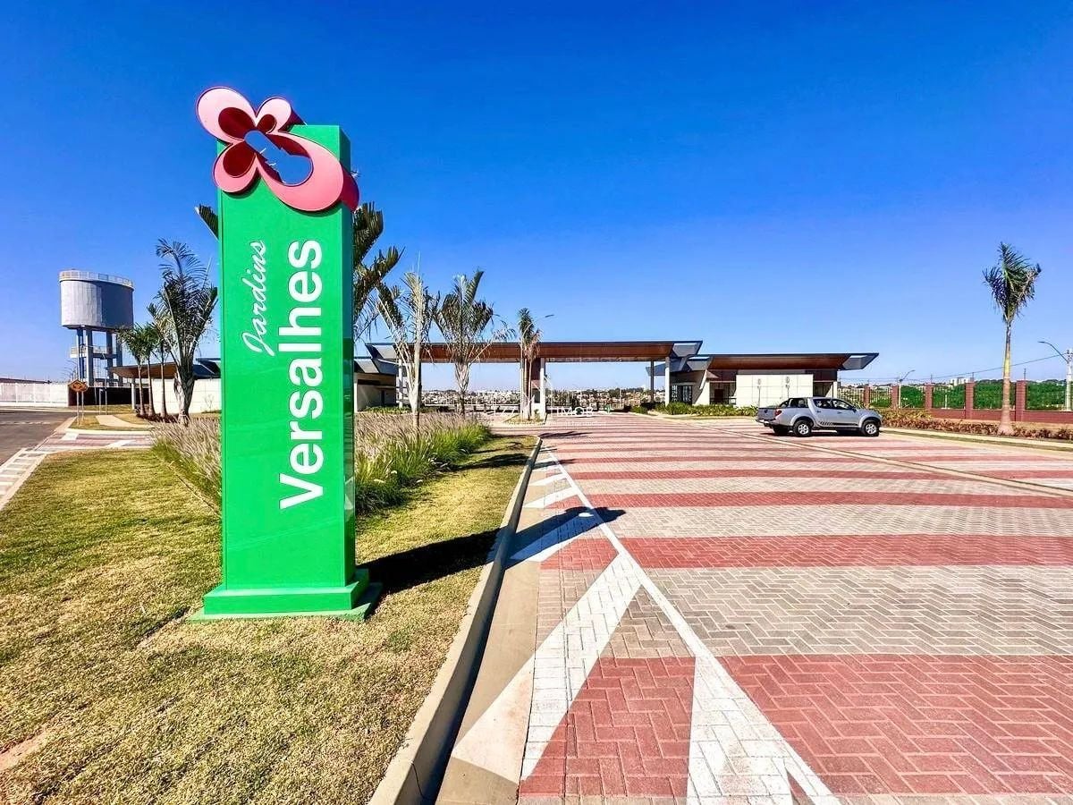 LOTE JARDINS VERSALHES