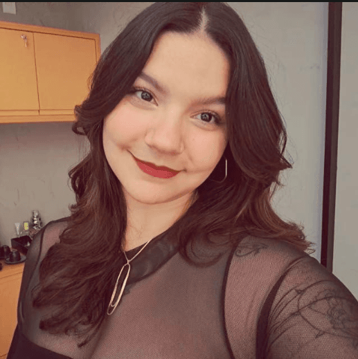 Maria Eduarda Oliveira Lopes