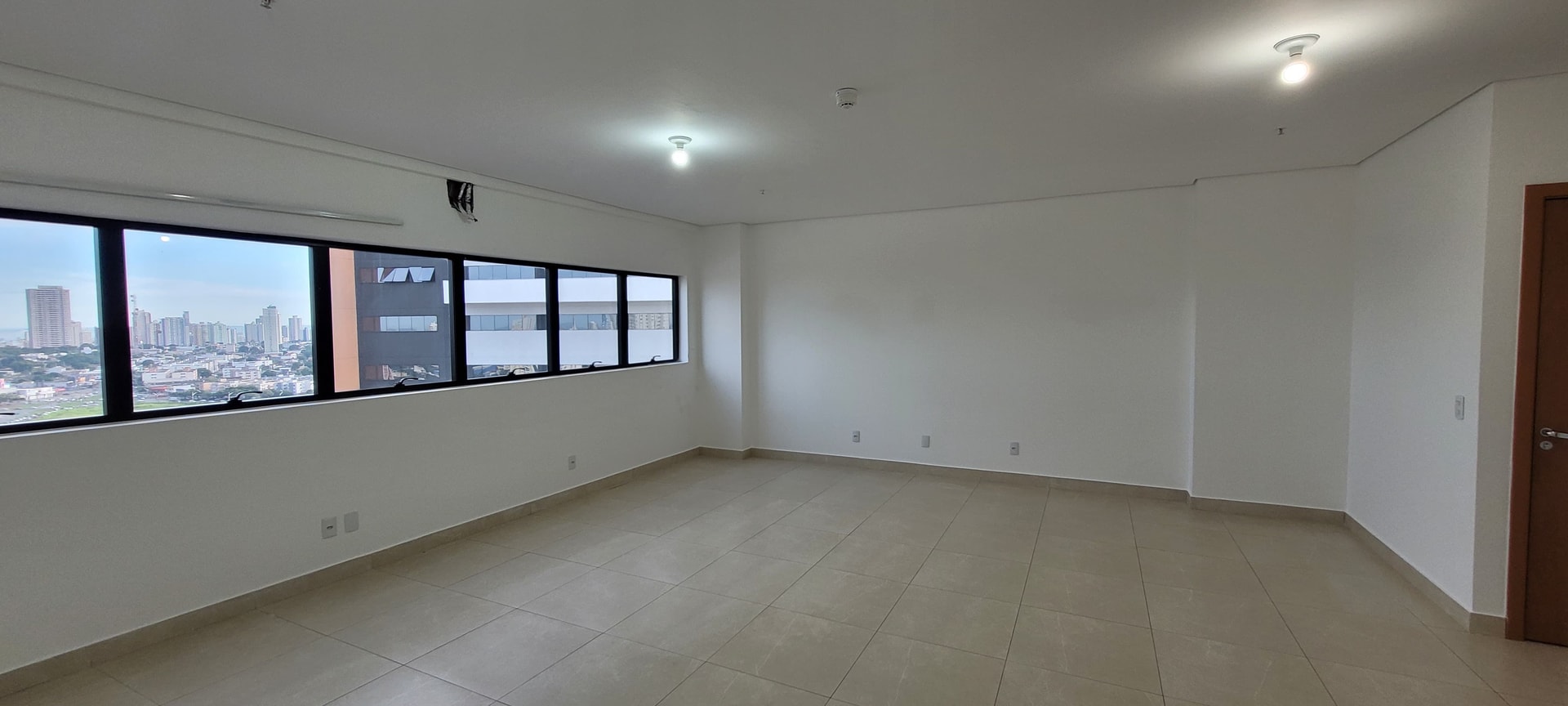 Sala Comercial B e B Business