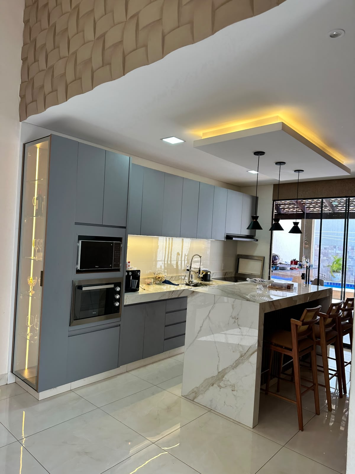 Casa à Venda no Residencial Humaitá em Goiânia | 3 Suítes | Piscina