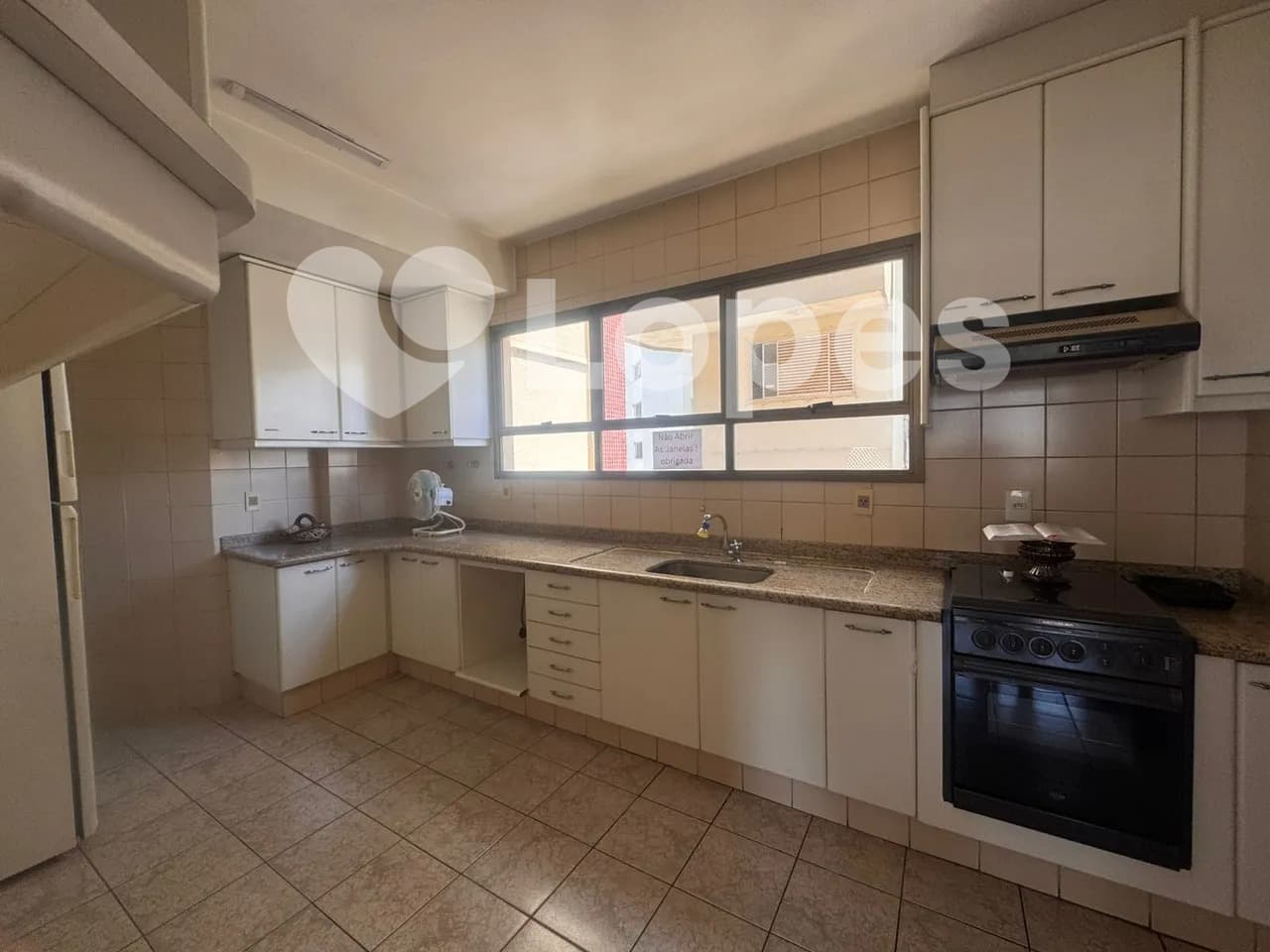 Apartamento 4 Quartos no Setor Oeste Próx Lago das Rosas e Praça do Sol
