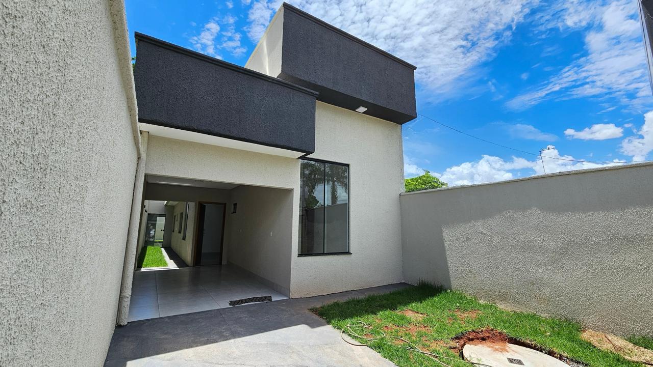 Casa 3 quartos parque trindade divisa com Atheneu 5 minutos do centro de convenções da PUC