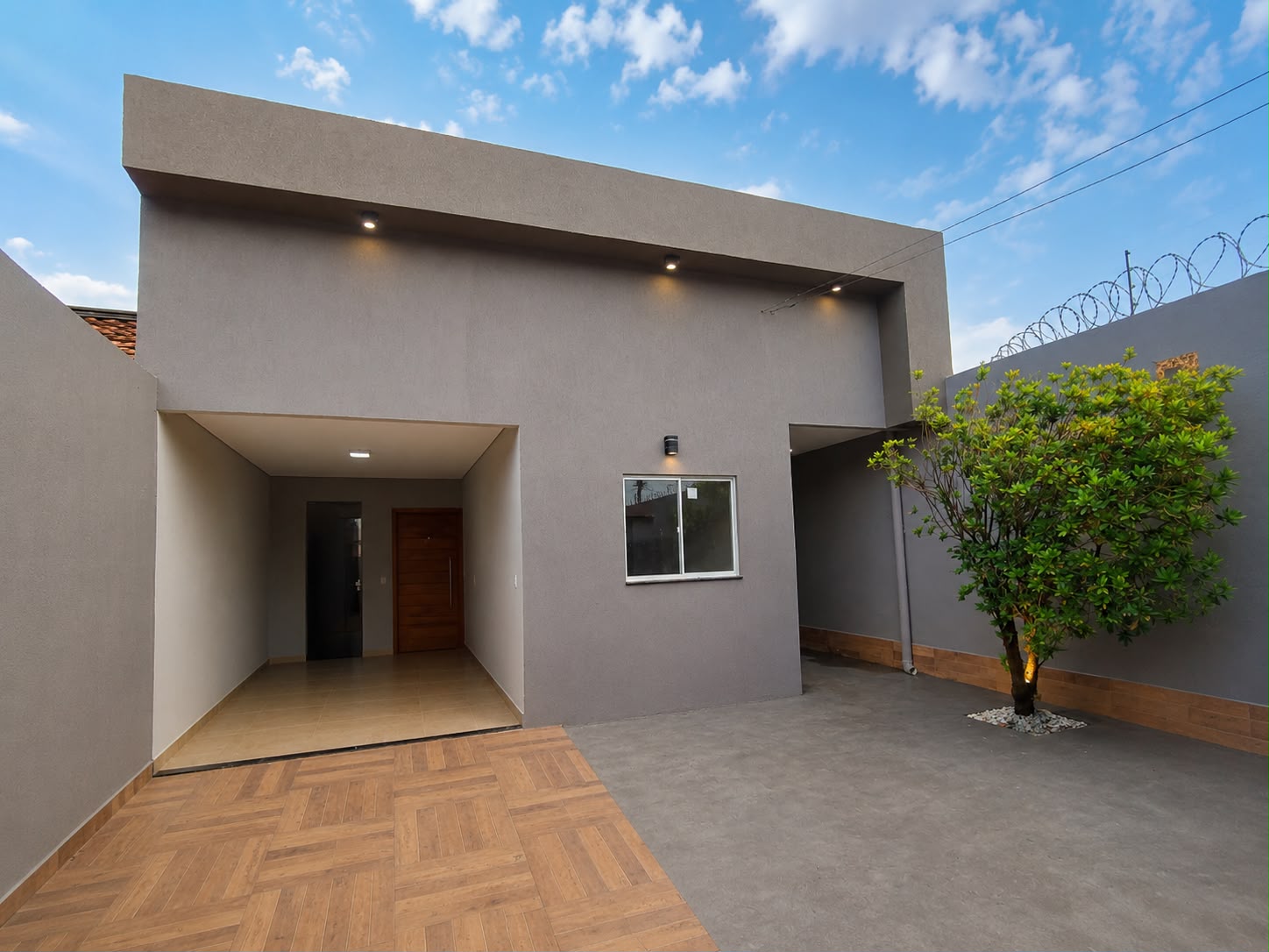 CASA À VENDA NO JARDIM HELVÉCIA – APARECIDA DE GOIÂNIA